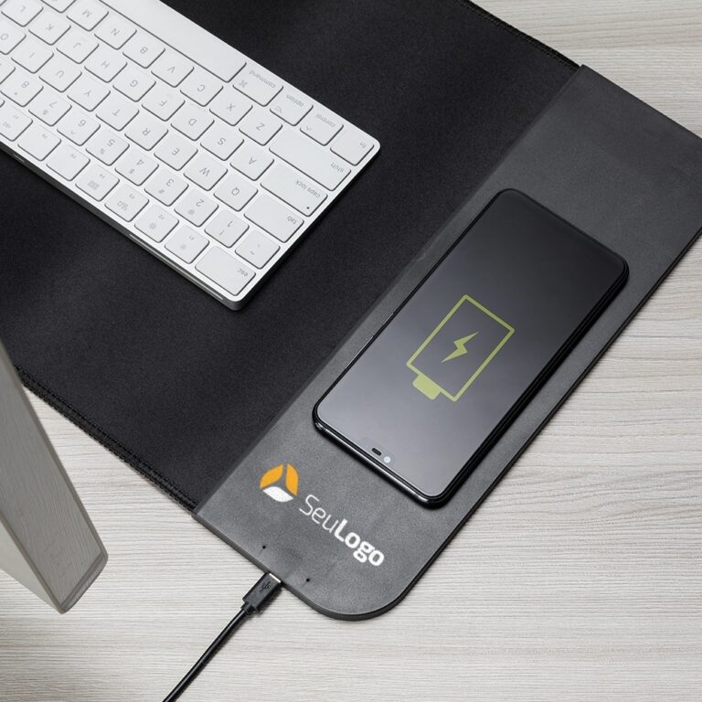 Desk-Pad-com-carregamento-por-inducao-13355d2-1634556552